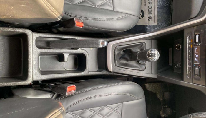 2022 Maruti BREZZA VXI SMART HYBRID, Petrol, Manual, 17,331 km, Gear Lever