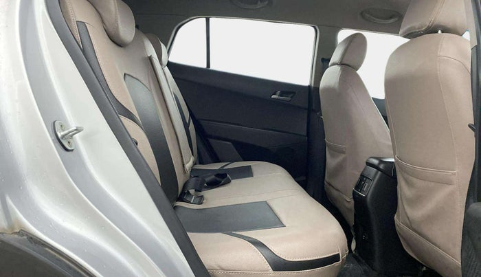 2015 Hyundai Creta SX PLUS 1.6 PETROL, Petrol, Manual, 59,166 km, Right Side Rear Door Cabin
