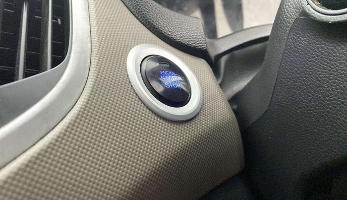 2015 Hyundai Creta SX PLUS 1.6 PETROL, Petrol, Manual, 59,166 km, Keyless Start/ Stop Button