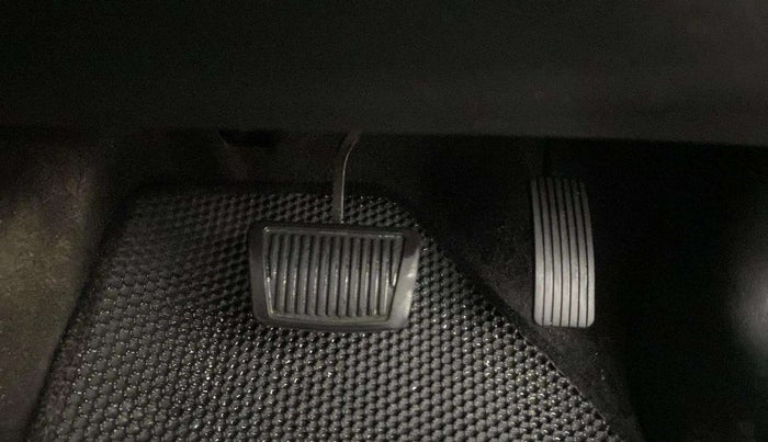 2018 Hyundai Creta SX AT 1.6 PETROL, Petrol, Automatic, 39,425 km, Pedals