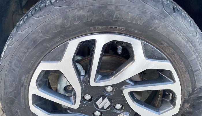 2023 Maruti FRONX ALPHA 1.0 TURBO MT, Petrol, Manual, 12,894 km, Left front tyre - Minor crack