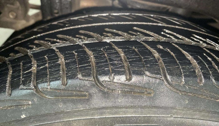 2017 Maruti Alto K10 VXI, Petrol, Manual, 42,571 km, Right Rear Tyre Tread