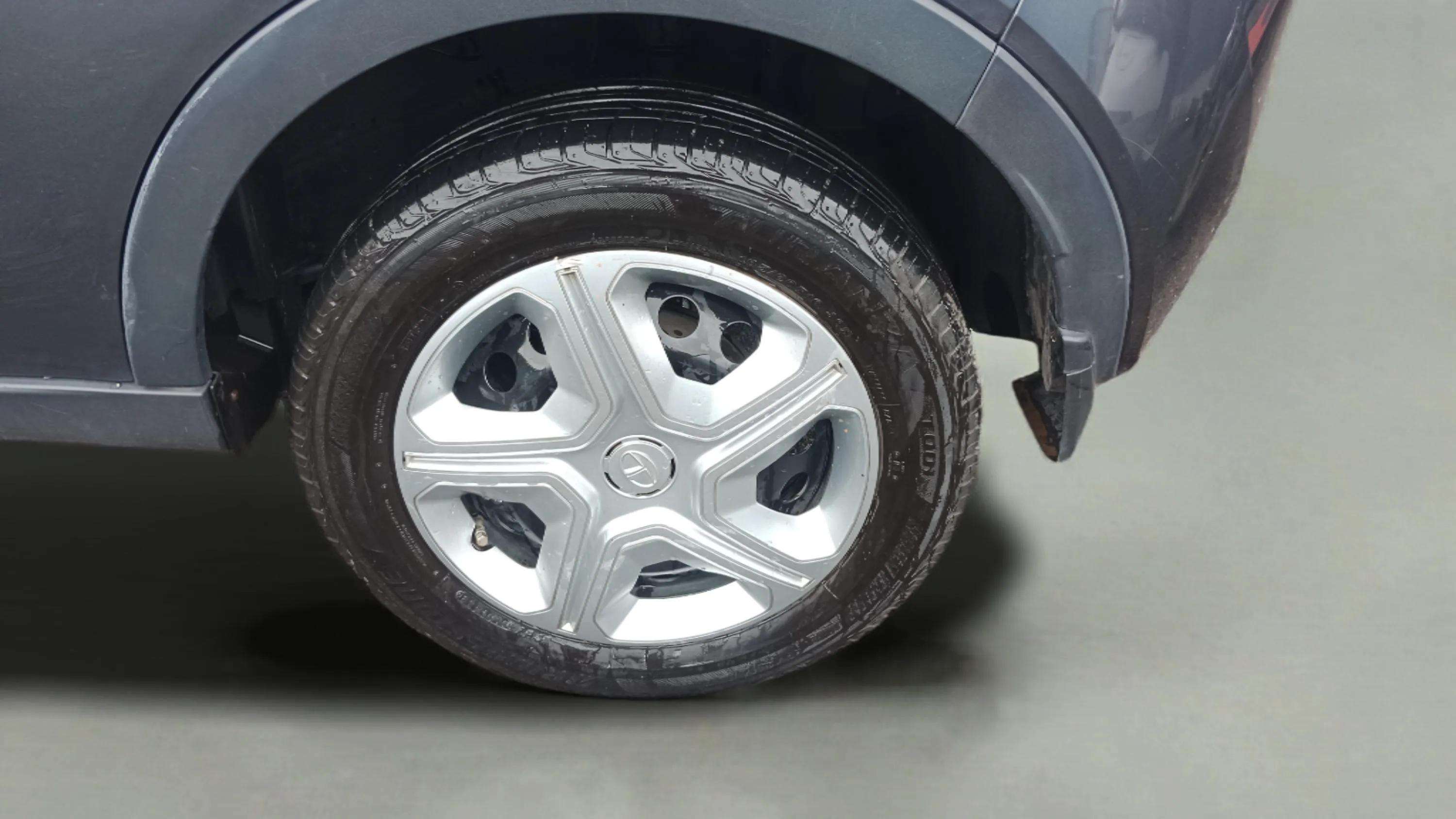 LHS-Rear-Wheel-17