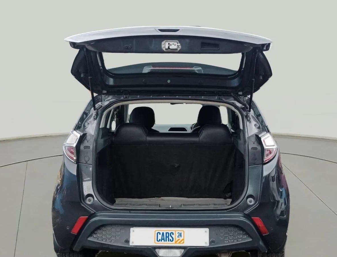 Boot-Open-Top-Half-View-43