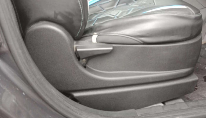2019 Tata NEXON XM DIESEL, Diesel, Manual, 57,443 km, Driver Side Adjustment Panel