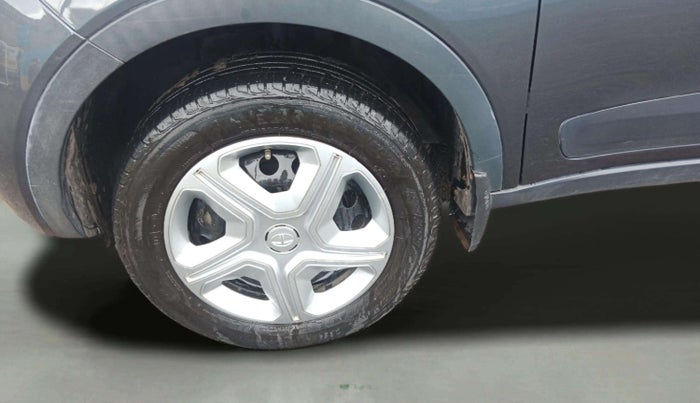 2019 Tata NEXON XM DIESEL, Diesel, Manual, 57,443 km, Left Front Wheel