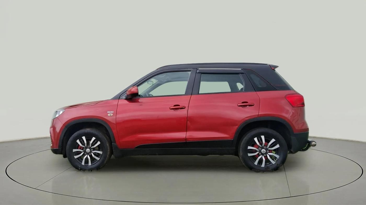 2017 Maruti Vitara Brezza VDI (O), Diesel, Manual, 90,571 km, Left Side