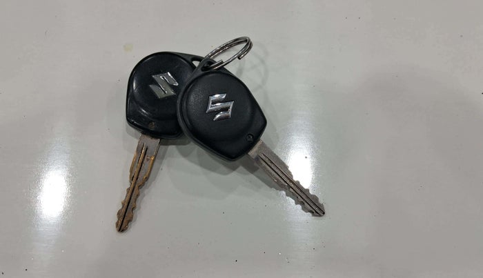 2017 Maruti Vitara Brezza VDI (O), Diesel, Manual, 90,571 km, Key Close Up