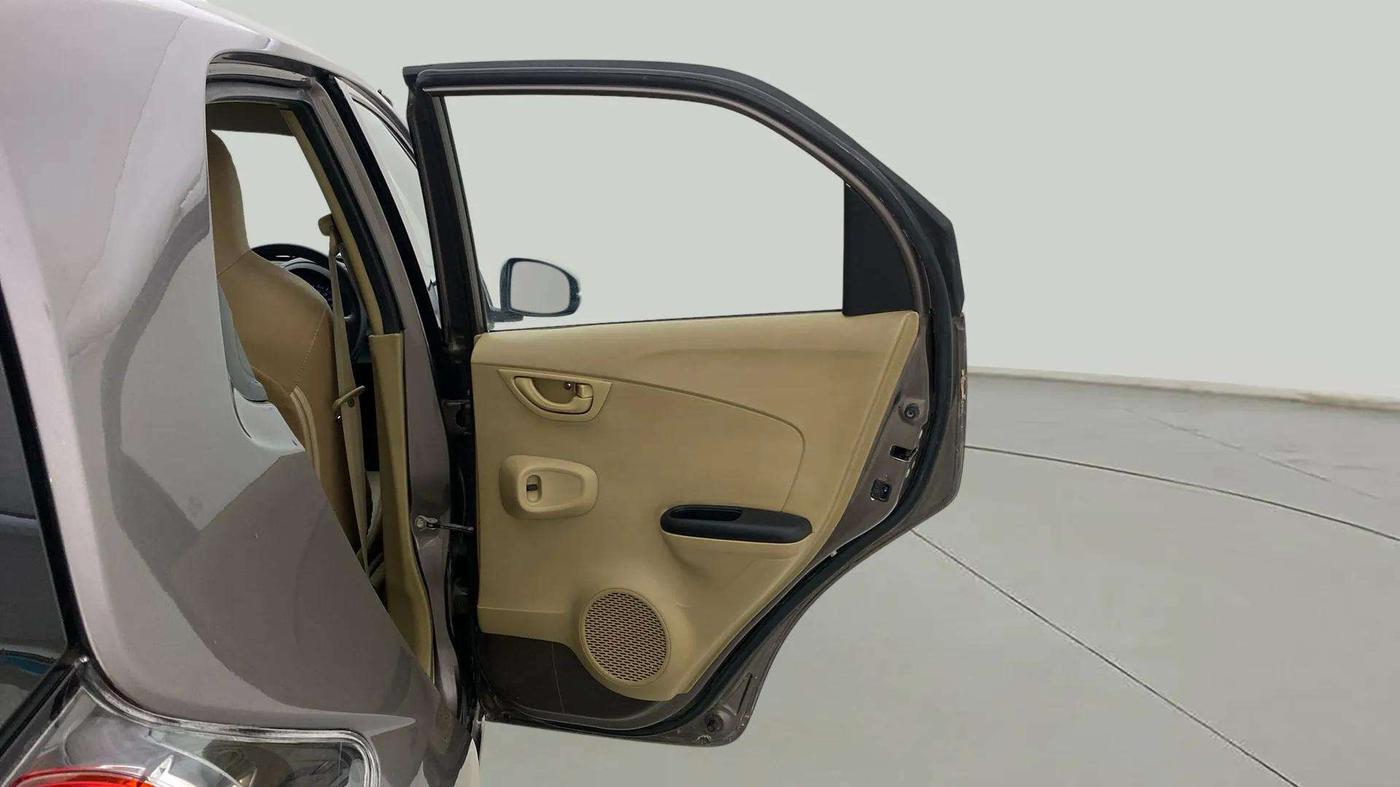 2015 Honda Brio S MT, Petrol, Manual, 43,414 km, RHS Rear Door