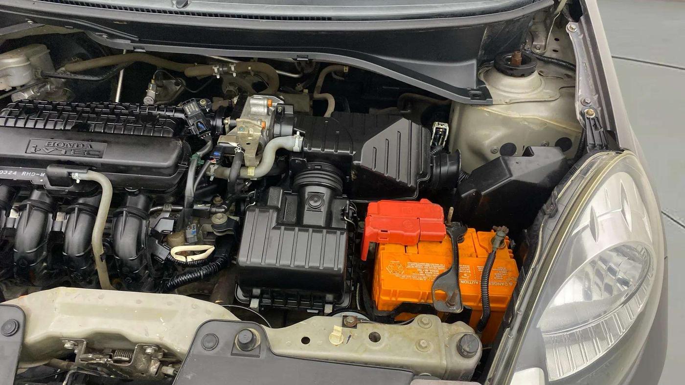 2015 Honda Brio S MT, Petrol, Manual, 43,414 km, Engine View - Left