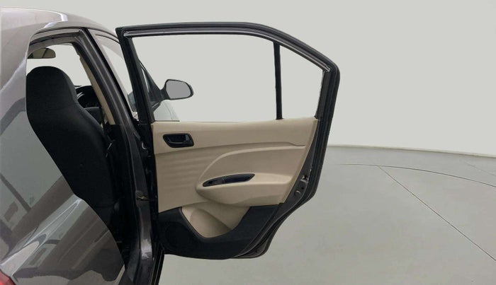 2020 Hyundai NEW SANTRO SPORTZ CNG, CNG, Manual, 68,933 km, RHS Rear Door