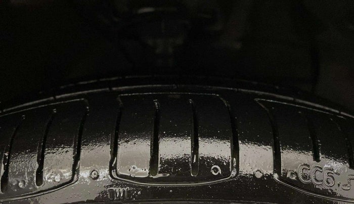 2020 Hyundai NEW SANTRO SPORTZ CNG, CNG, Manual, 68,933 km, Right Rear Tyre Tread