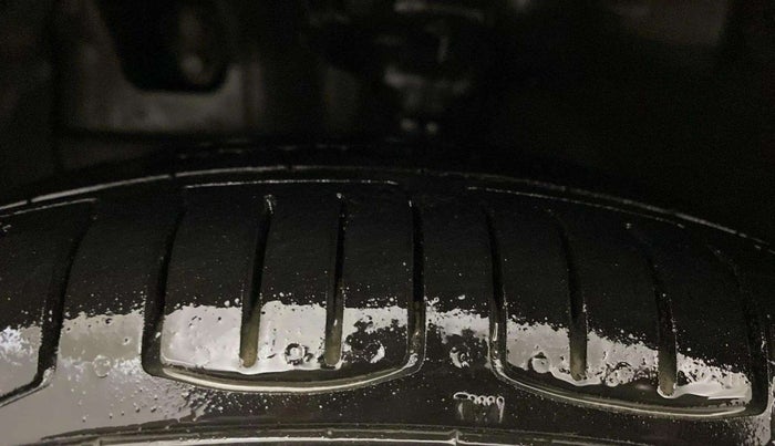 2020 Hyundai NEW SANTRO SPORTZ CNG, CNG, Manual, 68,933 km, Left Front Tyre Tread