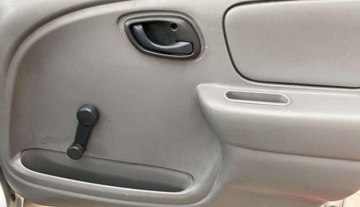 2014 Maruti Alto K10 LXI, Petrol, Manual, 35,054 km, Driver Side Door Panels Control