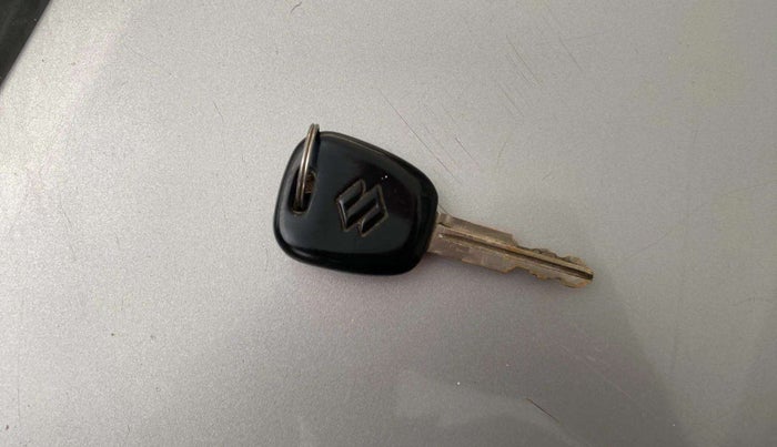 2014 Maruti Alto K10 LXI, Petrol, Manual, 35,054 km, Key Close Up