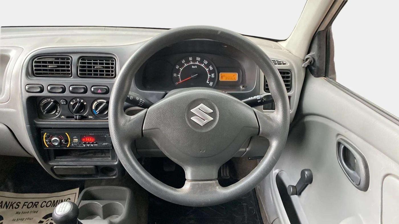 2014 Maruti Alto K10 LXI, Petrol, Manual, 35,226 km, Steering Wheel Close Up