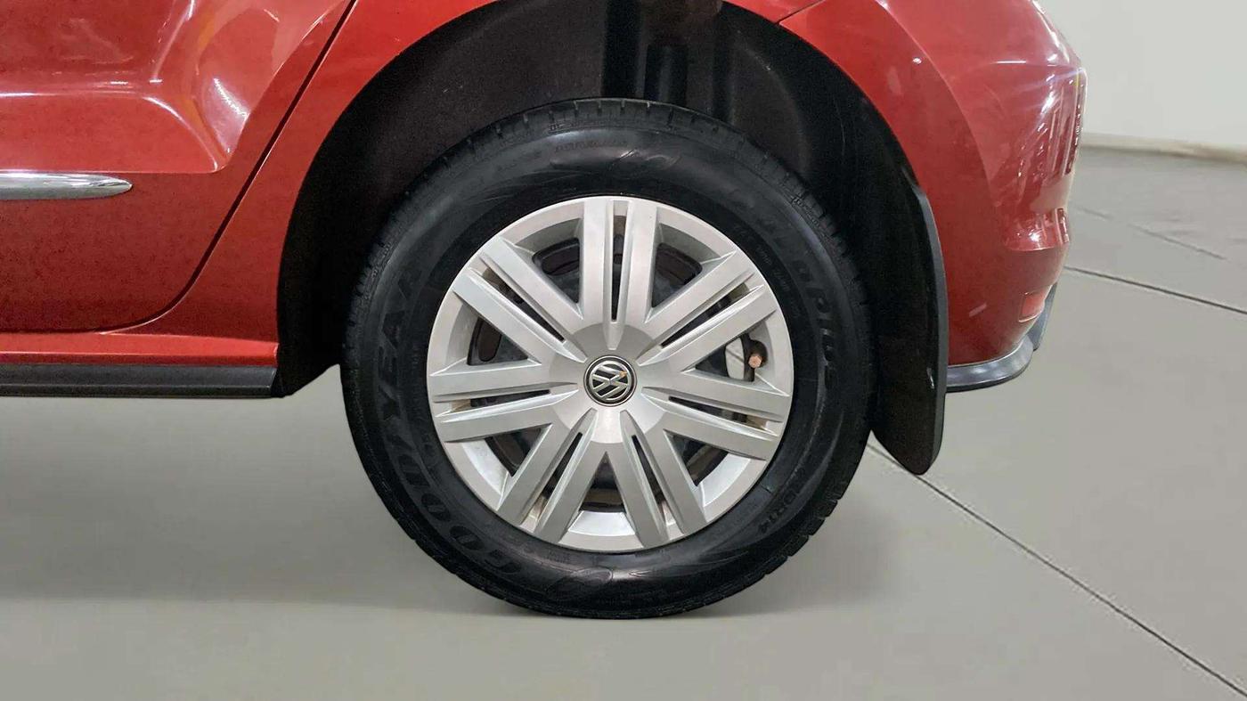 2020 Volkswagen Polo TRENDLINE 1.0L, Petrol, Manual, 20,155 km, Left Rear Wheel
