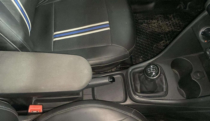 2020 Volkswagen Polo TRENDLINE 1.0L, Petrol, Manual, 19,841 km, Gear Lever