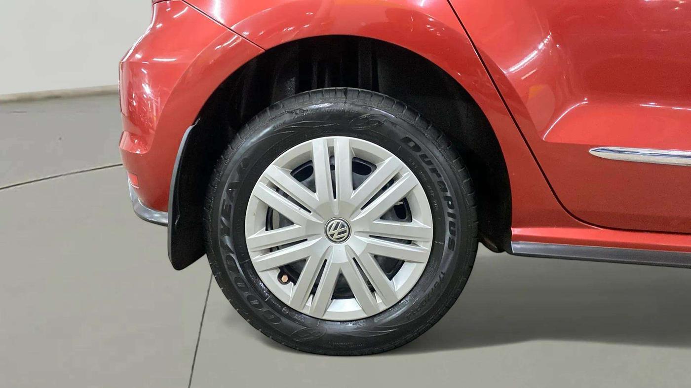 2020 Volkswagen Polo TRENDLINE 1.0L, Petrol, Manual, 20,155 km, Right Rear Wheel