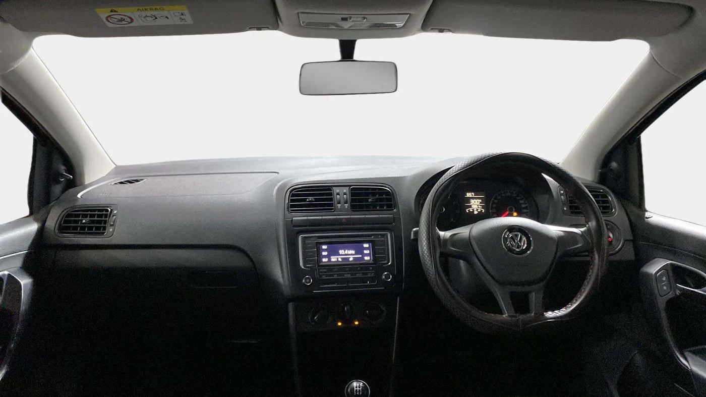 2020 Volkswagen Polo TRENDLINE 1.0L, Petrol, Manual, 20,155 km, Dashboard