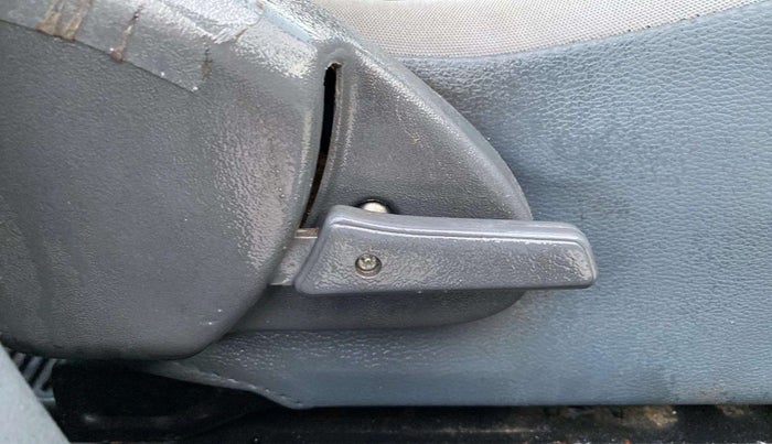2014 Maruti Alto 800 LXI, Petrol, Manual, 47,579 km, Driver Side Adjustment Panel
