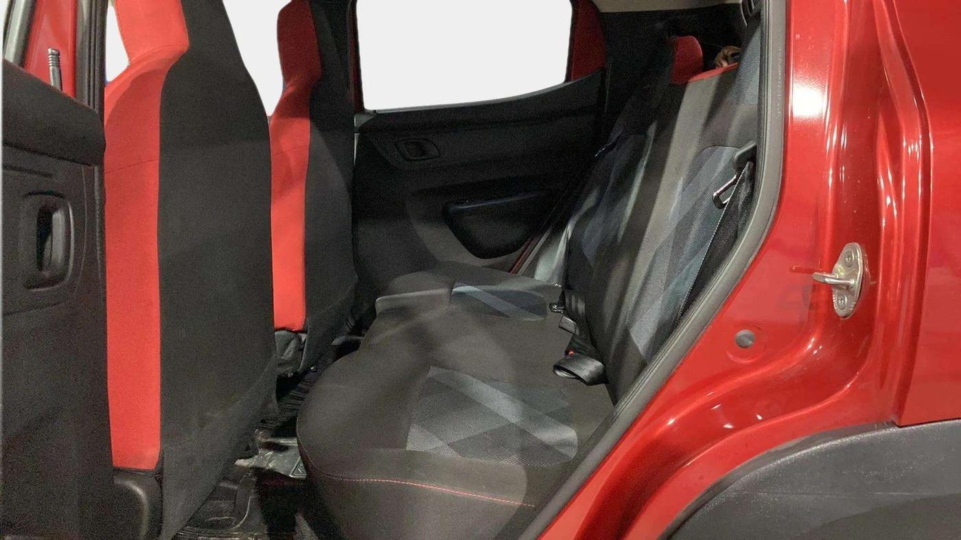 2023 Renault Kwid RXT 1.0, Petrol, Manual, 12,292 km, Right Side Rear Door Cabin
