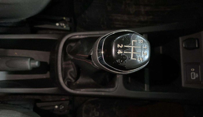 2023 Renault Kwid RXT 1.0, Petrol, Manual, 12,289 km, Gear Lever