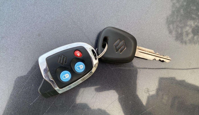 2022 Maruti Alto LXI O, Petrol, Manual, 9,902 km, Key Close Up