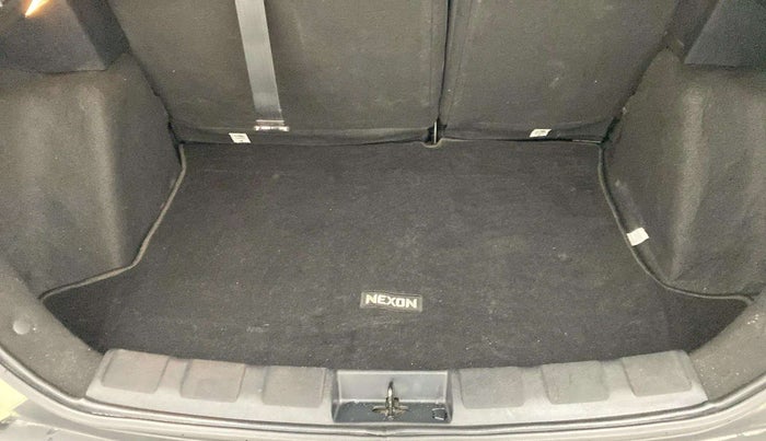 2023 Tata NEXON XZA PLUS LUX SUNROOF KAZIRANGA PETROL, Petrol, Automatic, 18,763 km, Boot Open Zoomed View