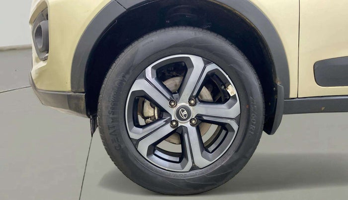 2023 Tata NEXON XZA PLUS LUX SUNROOF KAZIRANGA PETROL, Petrol, Automatic, 18,763 km, Left Front Wheel