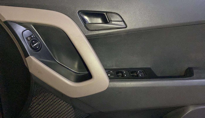 2018 Hyundai Creta E PLUS 1.6 PETROL, Petrol, Manual, 73,737 km, Driver Side Door Panels Control