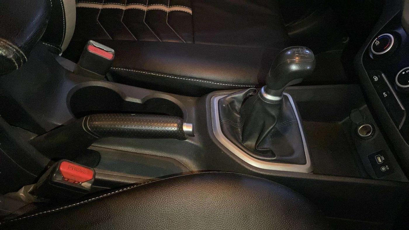 2018 Hyundai Creta E PLUS 1.6 PETROL, Petrol, Manual, 73,737 km, Gear Lever