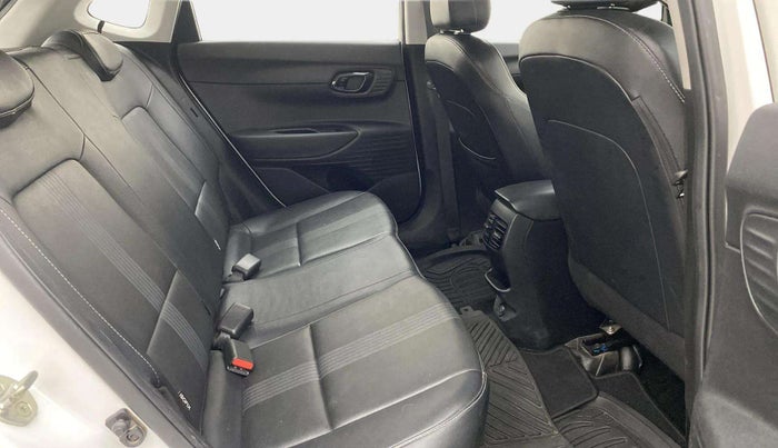 2021 Hyundai NEW I20 SPORTZ 1.0T GDI IMT, Petrol, Manual, 40,669 km, Right Side Rear Door Cabin