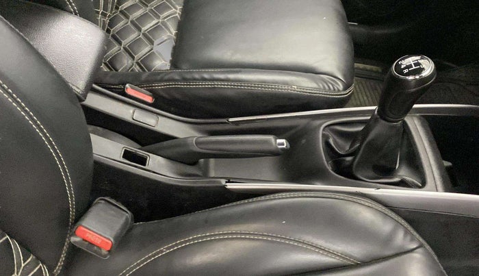 2021 Maruti Baleno ZETA PETROL 1.2, Petrol, Manual, 71,006 km, Gear Lever