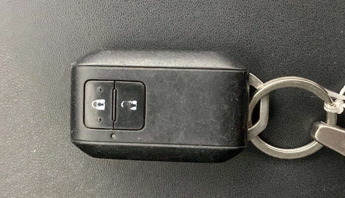 2021 Maruti Baleno ZETA PETROL 1.2, Petrol, Manual, 71,006 km, Key Close Up