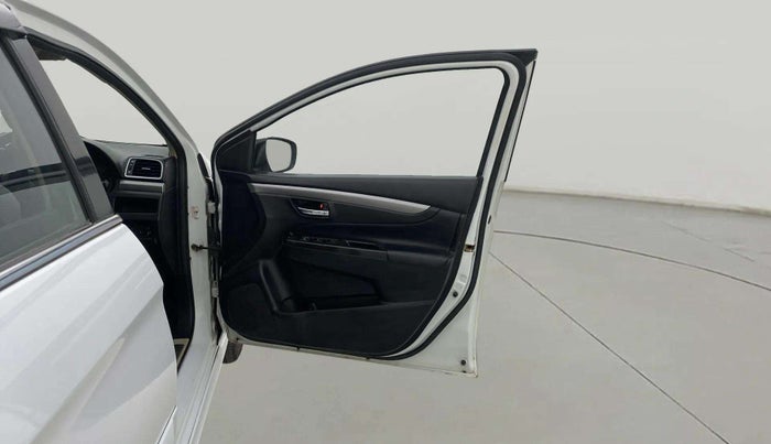 2017 Maruti Ciaz S 1.4 MT PETROL, Petrol, Manual, 1,33,516 km, RHS Front Door