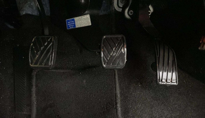 2017 Maruti Ciaz S 1.4 MT PETROL, Petrol, Manual, 1,33,516 km, Pedals