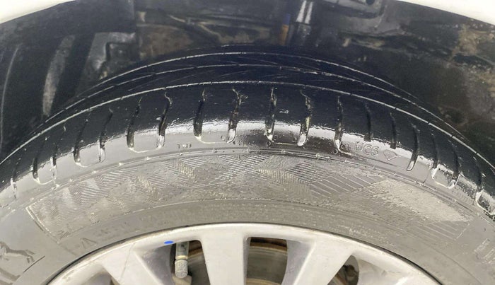 2017 Maruti Ciaz S 1.4 MT PETROL, Petrol, Manual, 1,33,516 km, Left Front Tyre Tread