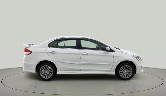 2017 Maruti Ciaz S 1.4 MT PETROL, Petrol, Manual, 1,33,516 km, Right Side View