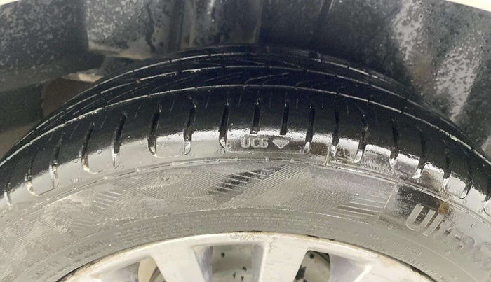 2017 Maruti Ciaz S 1.4 MT PETROL, Petrol, Manual, 1,33,516 km, Right Rear Tyre Tread