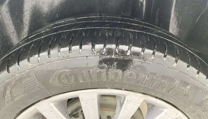 2017 Maruti Ciaz S 1.4 MT PETROL, Petrol, Manual, 1,33,516 km, Left Rear Tyre Tread