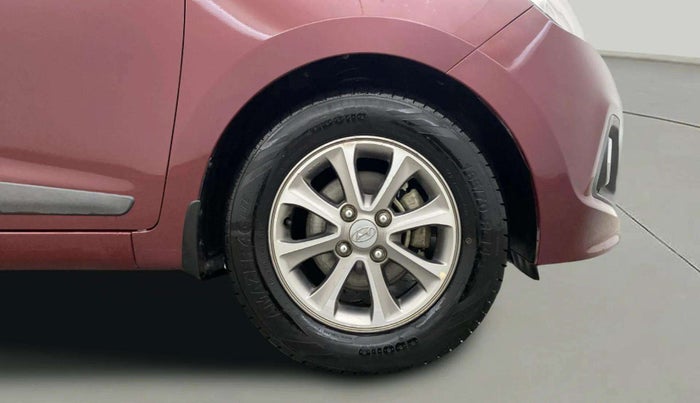 2016 Hyundai Grand i10 ASTA (O) AT 1.2 KAPPA VTVT, Petrol, Automatic, 22,932 km, Right Front Wheel