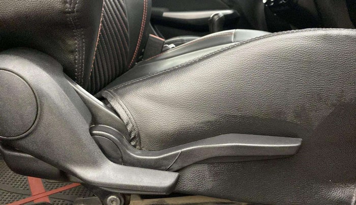 2023 Maruti Swift ZXI CNG, CNG, Manual, 52,192 km, Driver Side Adjustment Panel