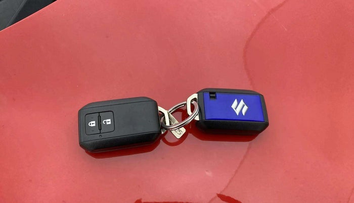 2023 Maruti Swift ZXI CNG, CNG, Manual, 52,192 km, Key Close Up