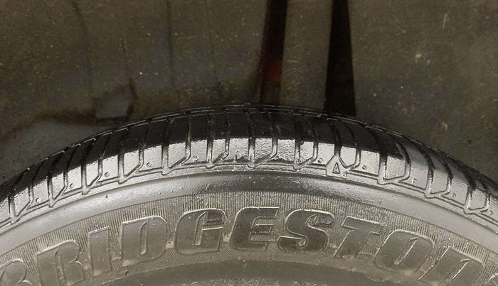 2023 Maruti Swift ZXI CNG, CNG, Manual, 52,192 km, Left Rear Tyre Tread