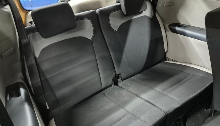 2021 Renault TRIBER RXL MT, Petrol, Manual, 38,906 km, Third Seat Row ( optional )