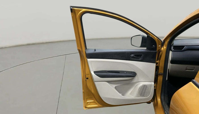 2021 Renault TRIBER RXL MT, Petrol, Manual, 38,906 km, LHS Front Door