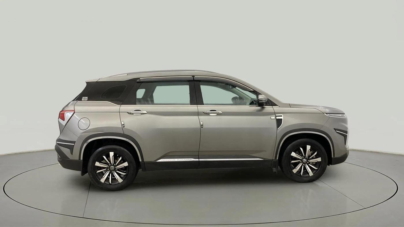 2019 MG HECTOR SHARP 1.5 DCT PETROL, CNG, Automatic, 25,105 km, Right Side View