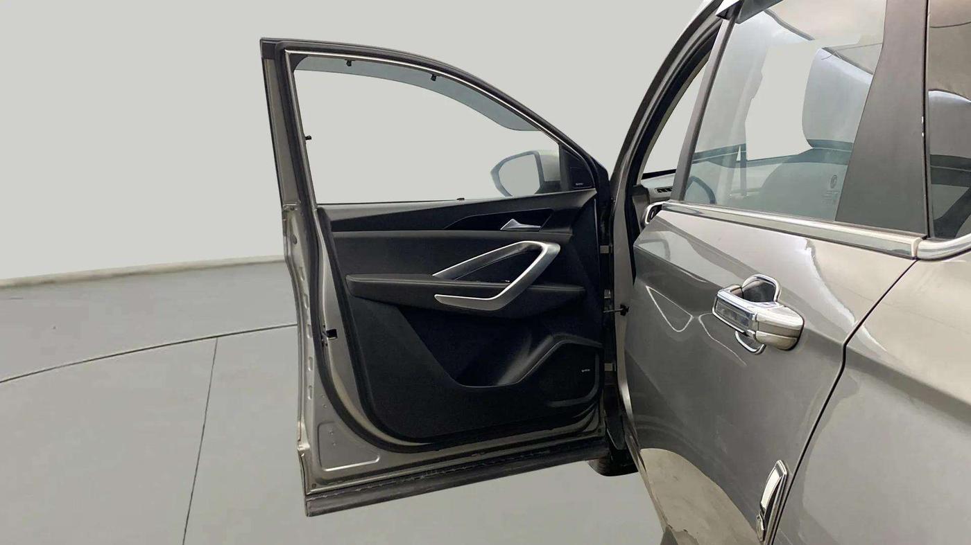 2019 MG HECTOR SHARP 1.5 DCT PETROL, CNG, Automatic, 25,105 km, LHS Front Door