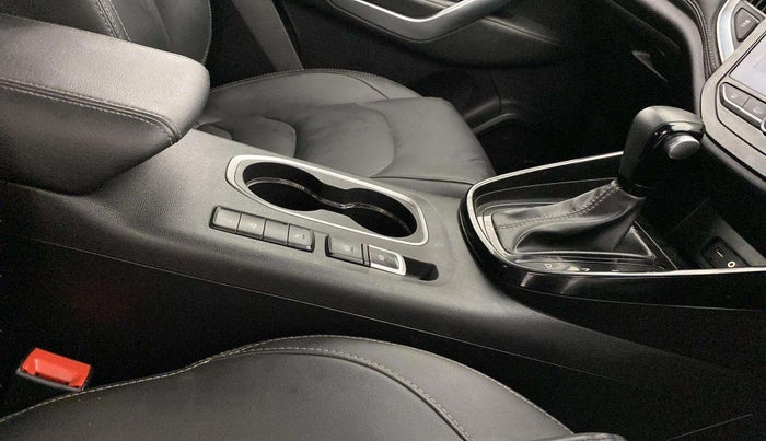 2019 MG HECTOR SHARP 1.5 DCT PETROL, CNG, Automatic, 24,317 km, Gear Lever